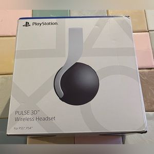 NIB Sony PlayStation Pulse 3D Wireless Headset - PS4/PS5